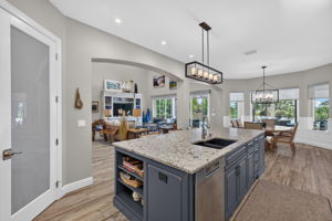Kitchen 1 of 5