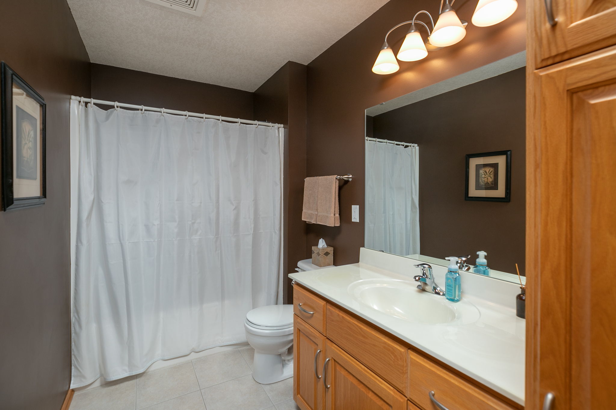 21-Bathroom