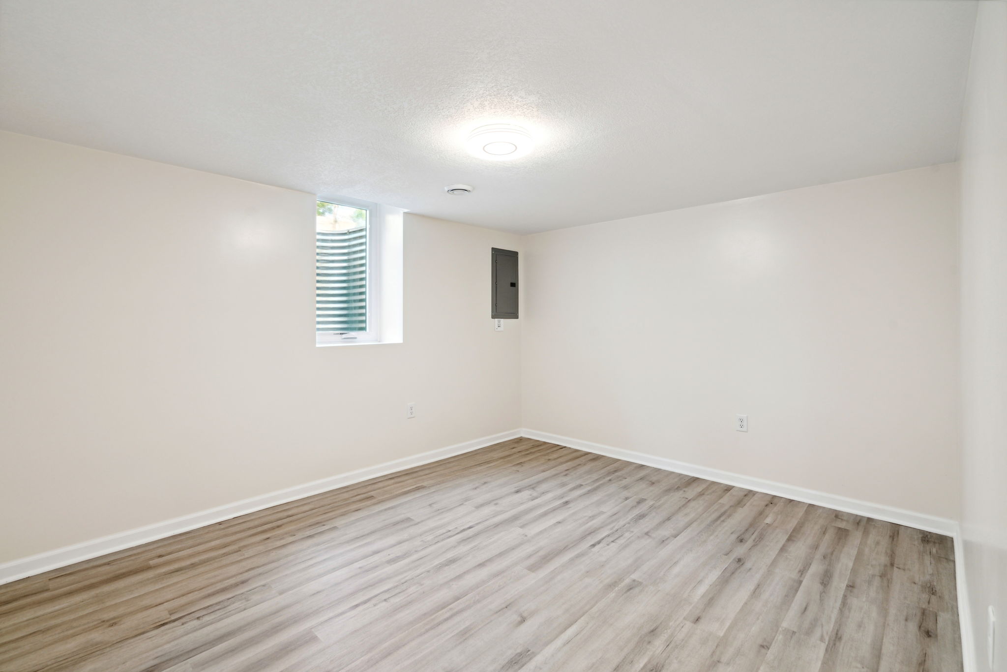 19_Interior