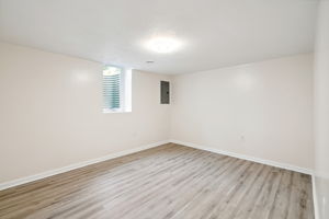 19_Interior