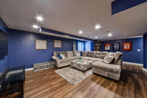  907 Main St, Batavia, IL 60510, US Photo 10