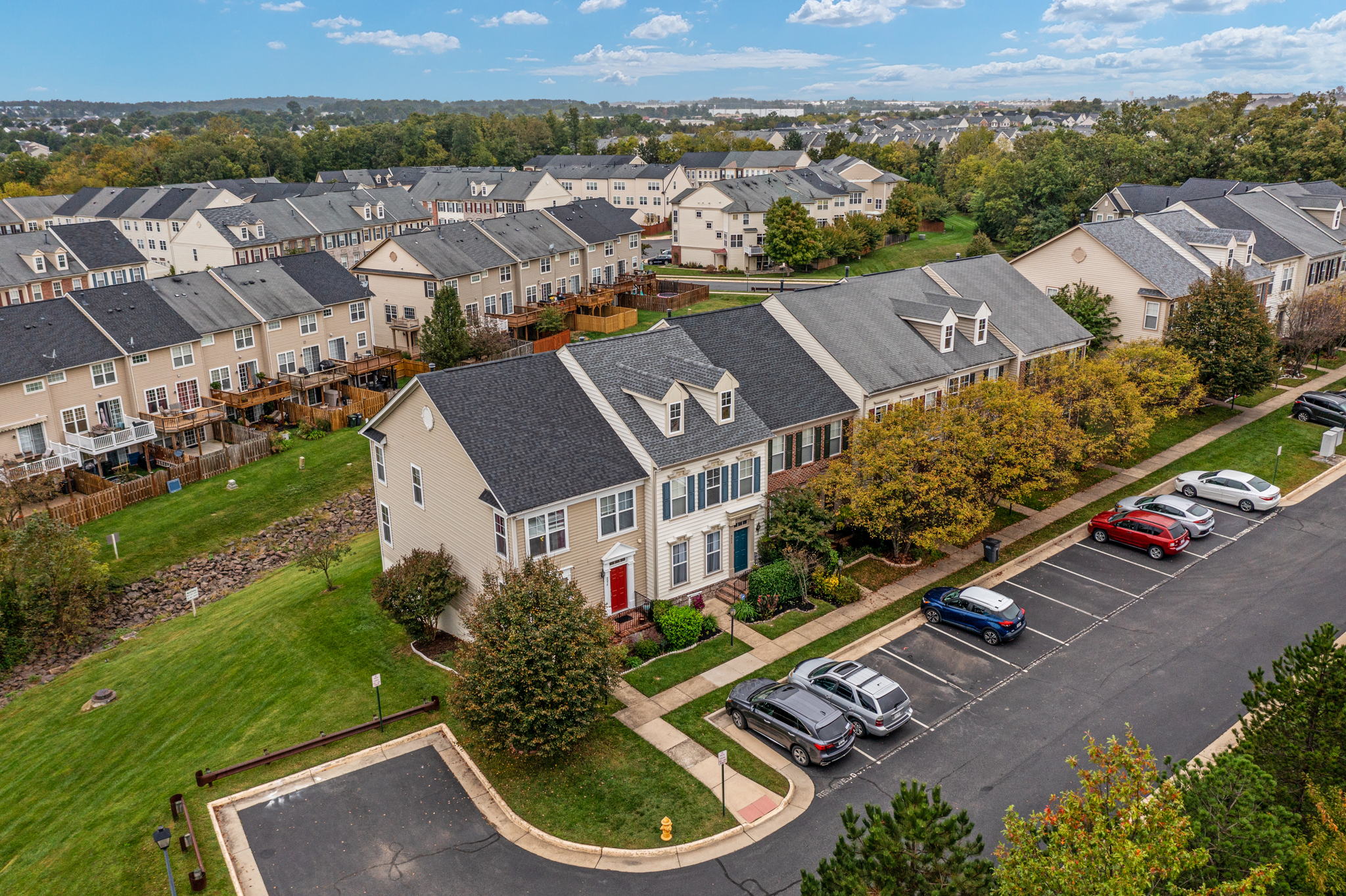9072 Marble Falls Ct, Bristow, VA 20136, USA Photo 34