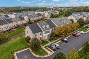 9072 Marble Falls Ct, Bristow, VA 20136, USA Photo 33