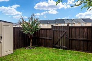 9072 Marble Falls Ct, Bristow, VA 20136, USA Photo 30