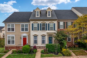 9072 Marble Falls Ct, Bristow, VA 20136, USA Photo 1
