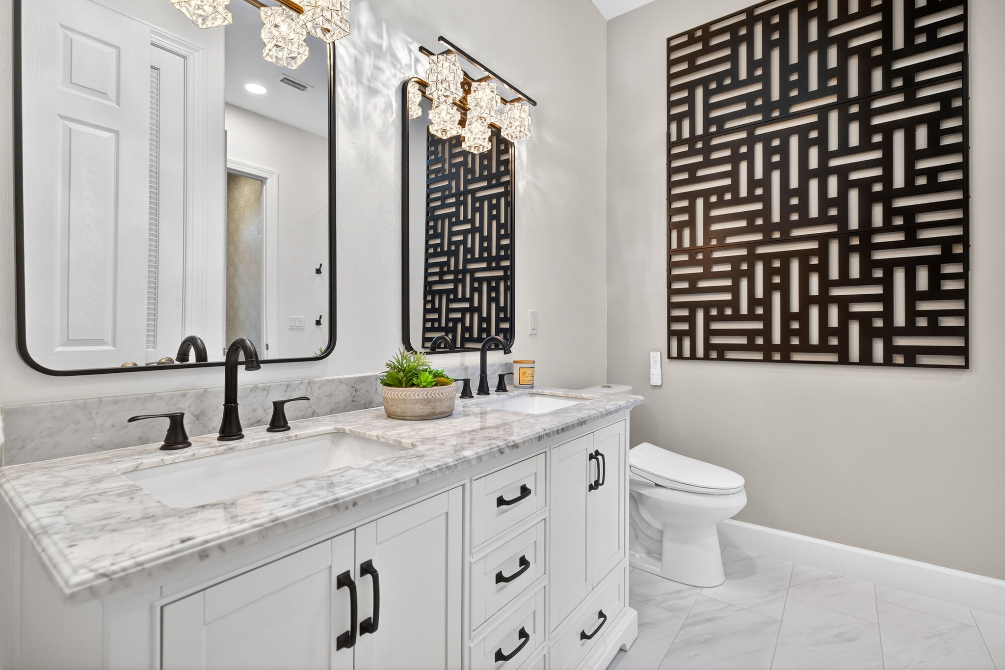 Guest Bathroom 1 - 1 of 2