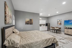 Birmingham Ave-S0109-026.jpg