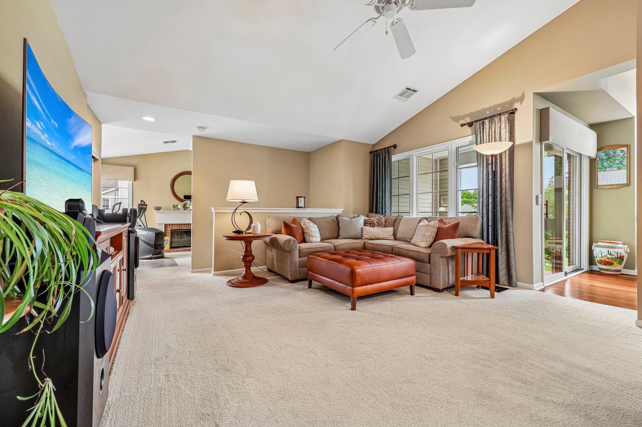 Westlake Dr-S1108-006.jpg