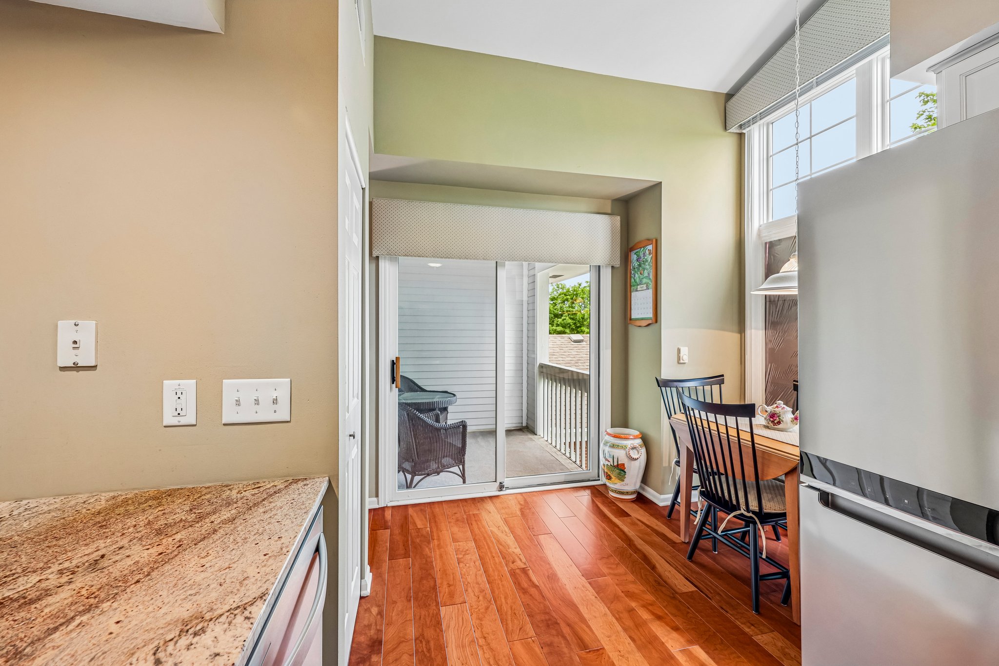 Westlake Dr-S1108-019.jpg