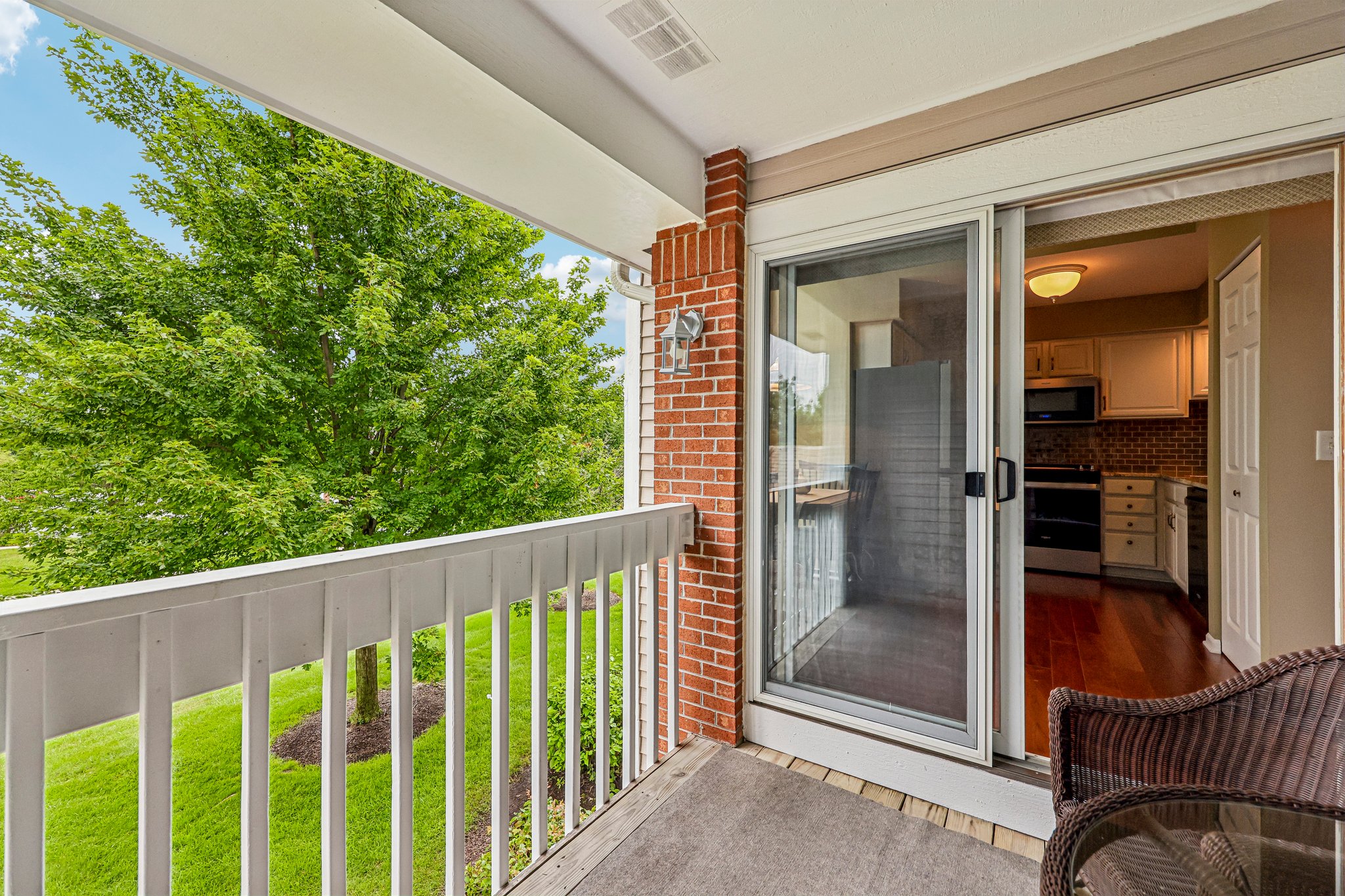 Westlake Dr-S1108-037.jpg