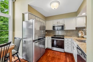 Westlake Dr-S1108-015.jpg