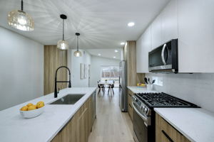 Kitchen/Dining