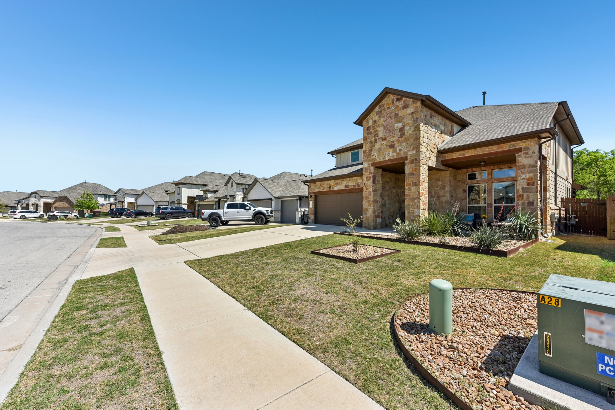 Goldilocks Ln-S2503-003.jpg