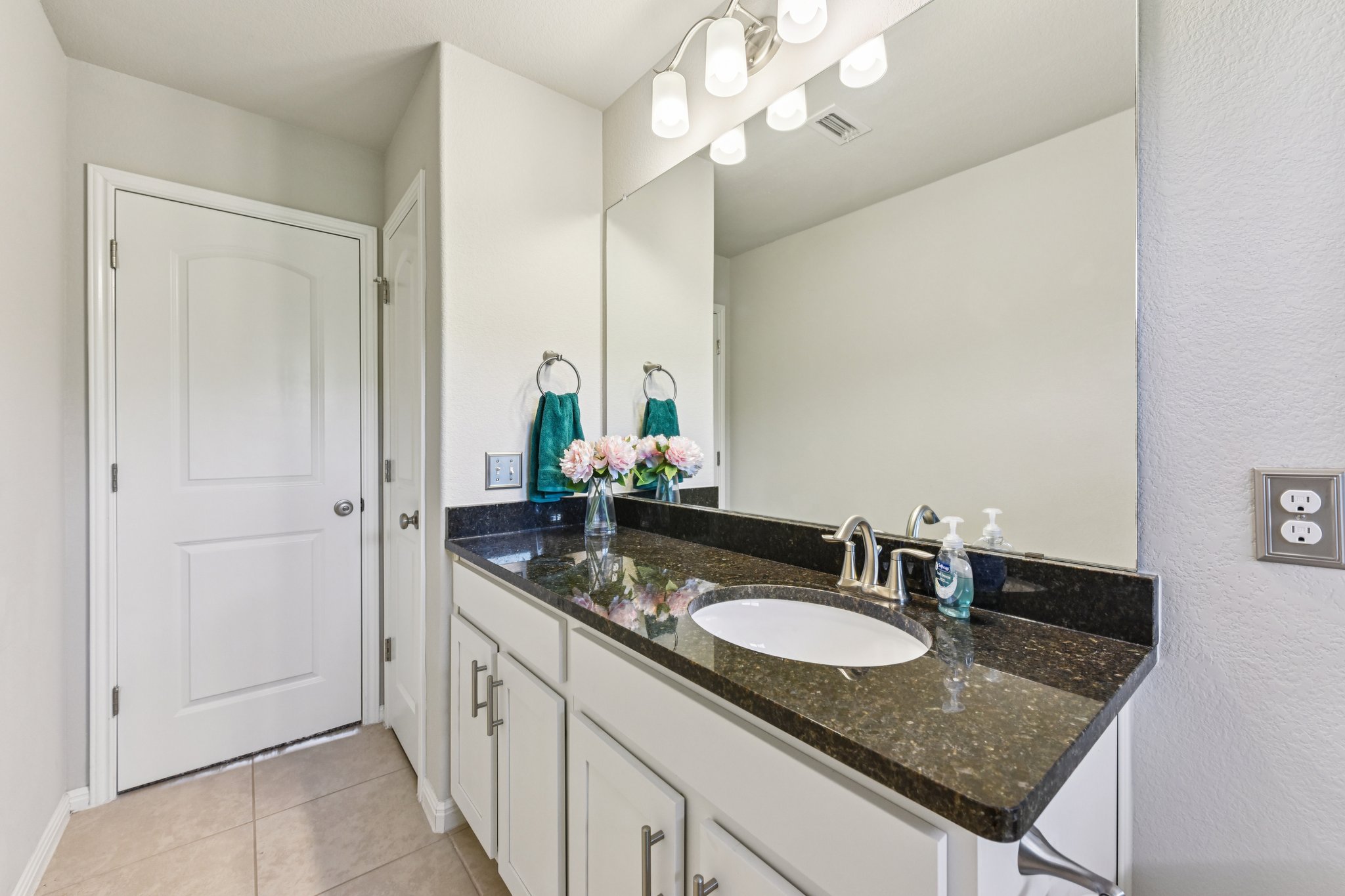 Goldilocks Ln-S2503-031.jpg