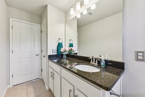 Goldilocks Ln-S2503-031.jpg