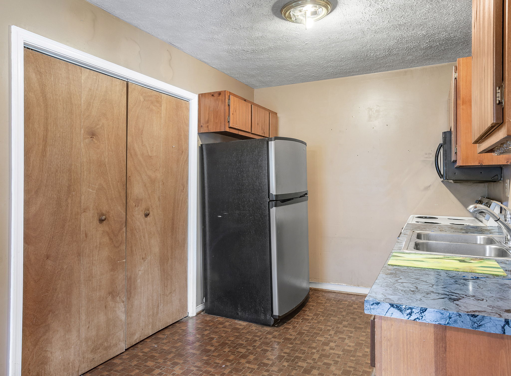 10-Kitchen