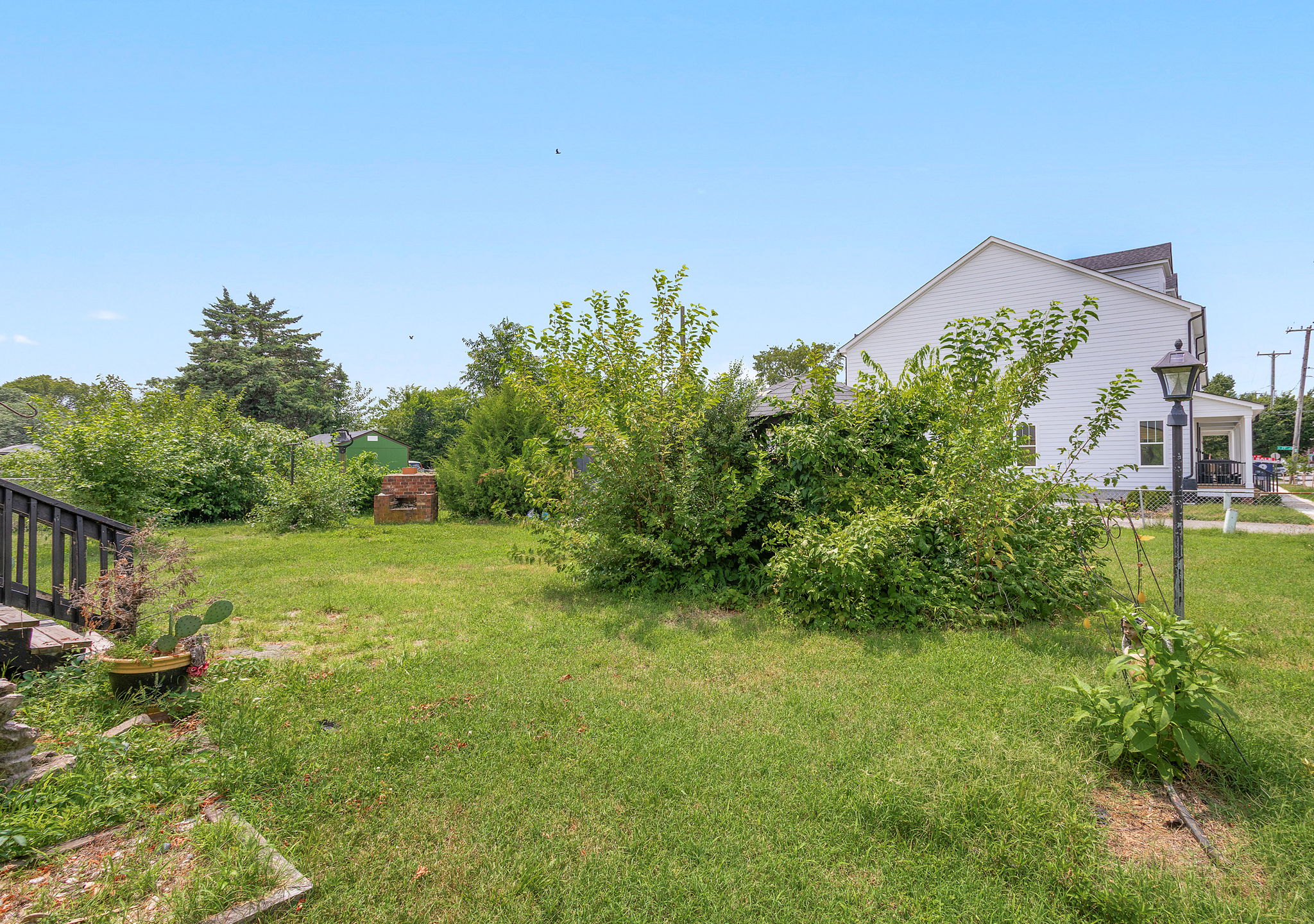 23-Backyard