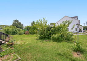 23-Backyard