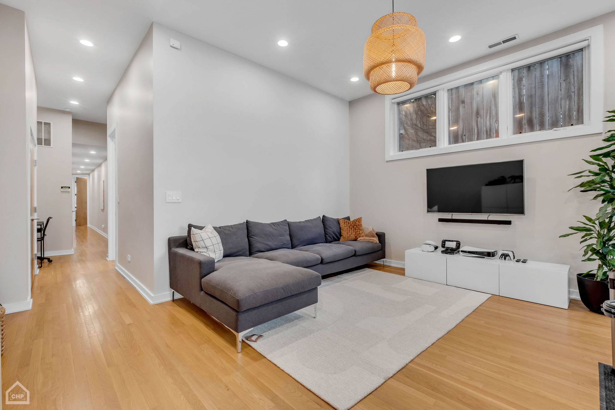 908 N Hermitage Ave 1_026