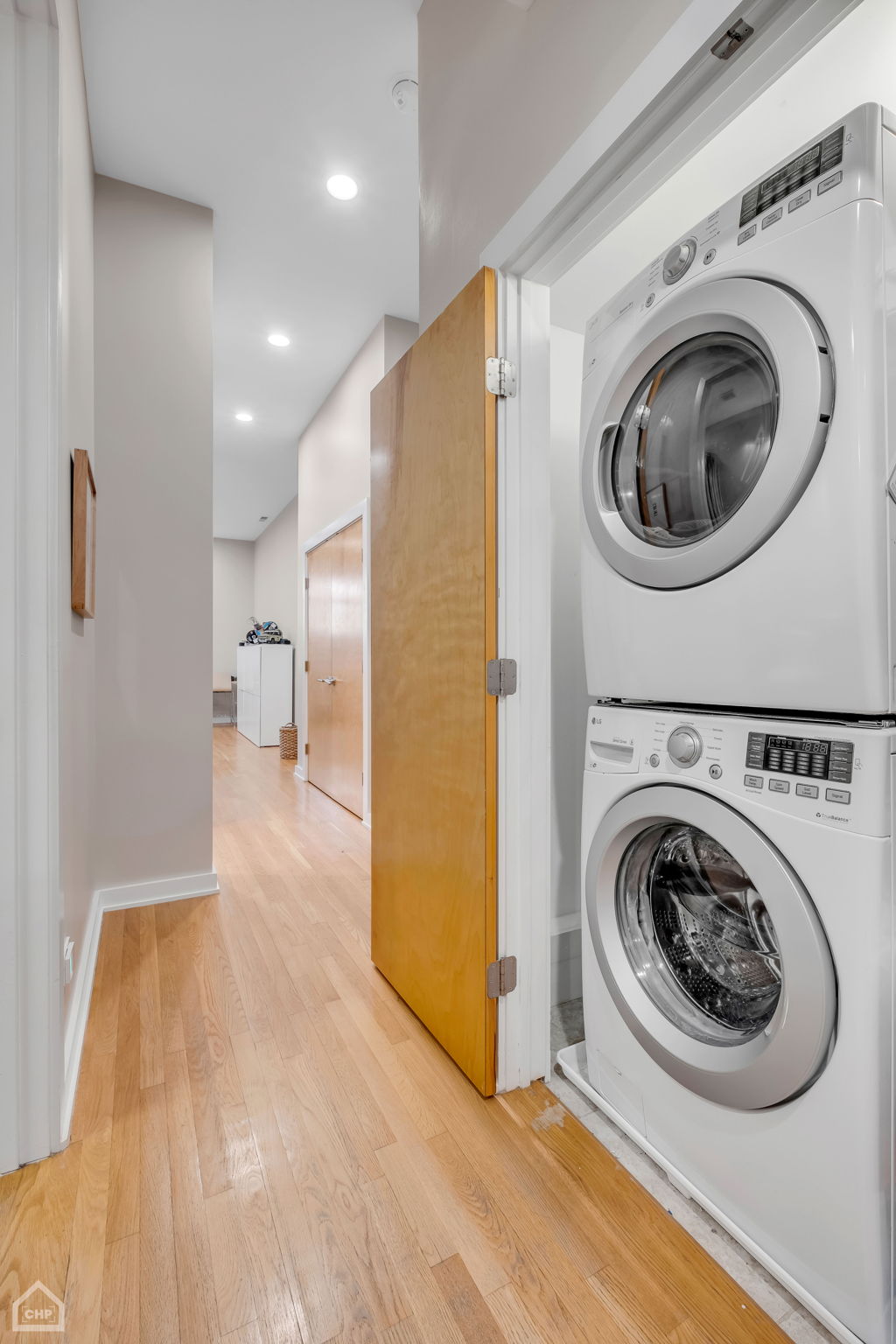 908 N Hermitage Ave 1_027
