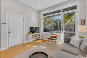 908 N Hermitage Ave 1_006
