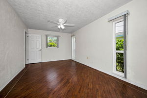 Primary Bedroom1b