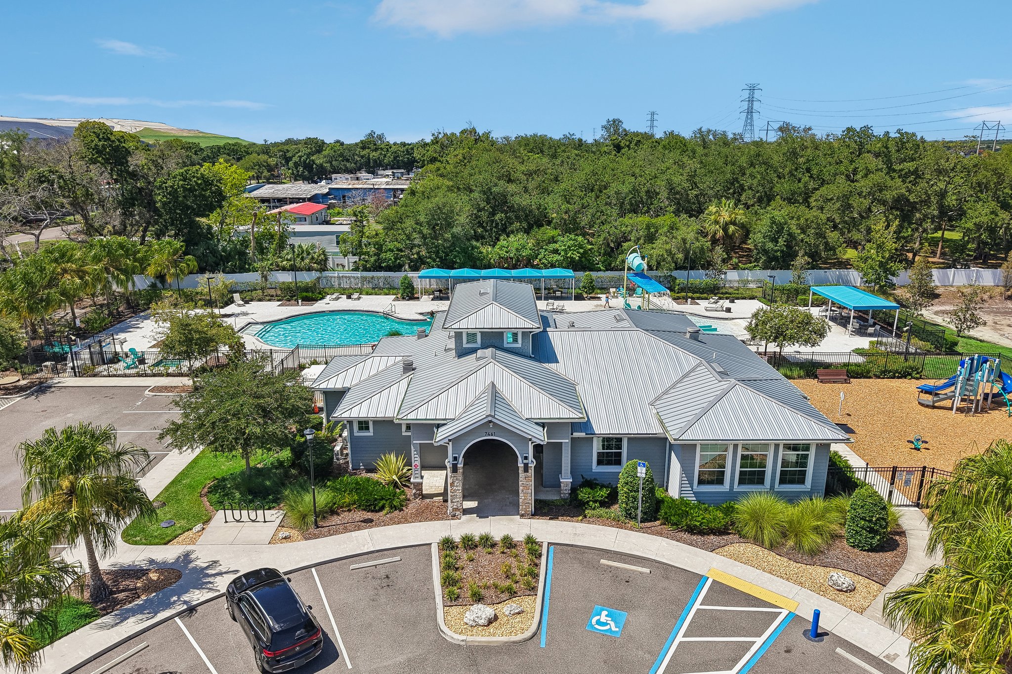 Spruce Creek Cir-2407-901.jpg