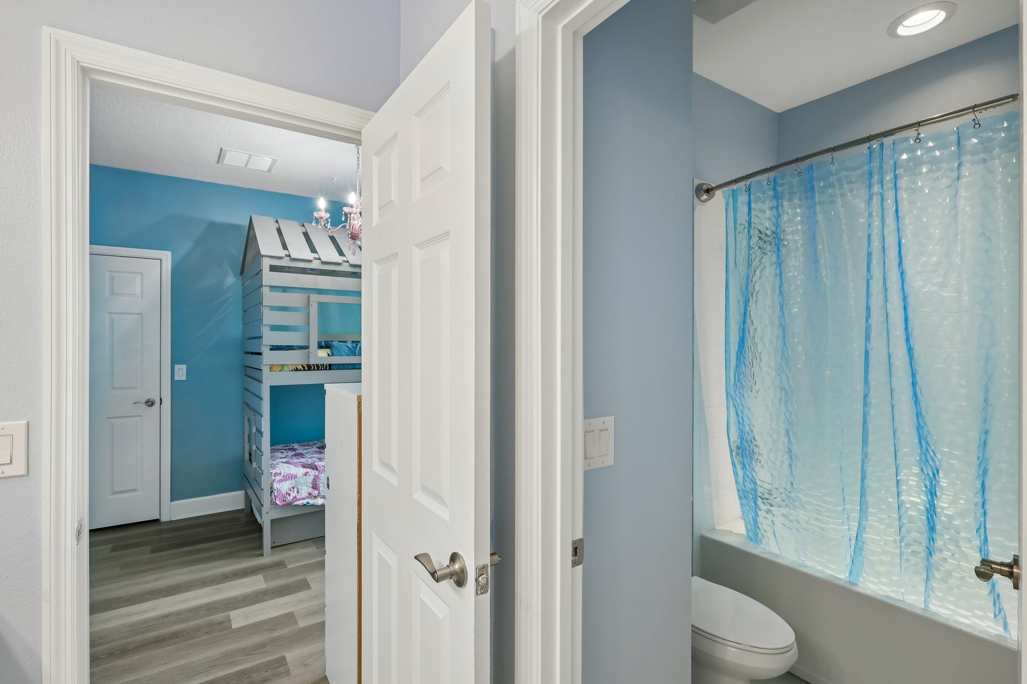 Spruce Creek Cir-S2407-035.jpg