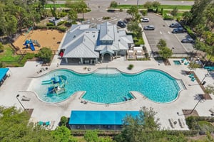 Spruce Creek Cir-2407-906.jpg