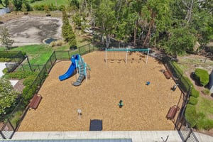 Spruce Creek Cir-2407-907.jpg