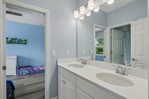Spruce Creek Cir-S2407-034.jpg