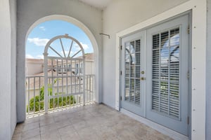 Spruce Creek Cir-S2407-048.jpg