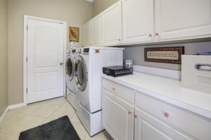 Laundry - 495A1304 (1)