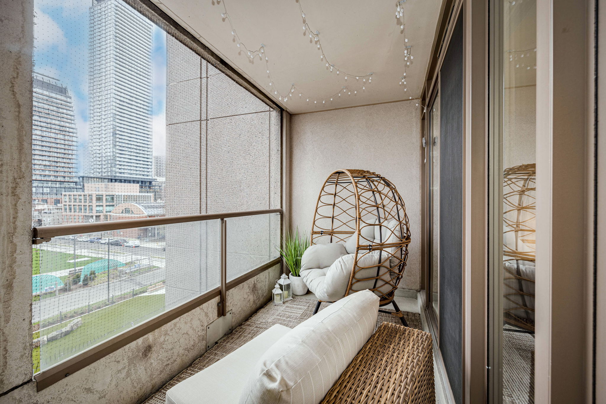 Toronto property showcase — delivered property photograph 39