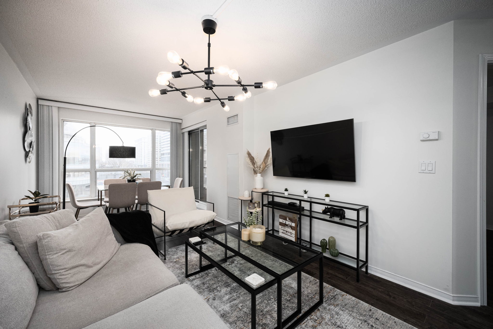 Toronto property showcase — delivered property photograph 3