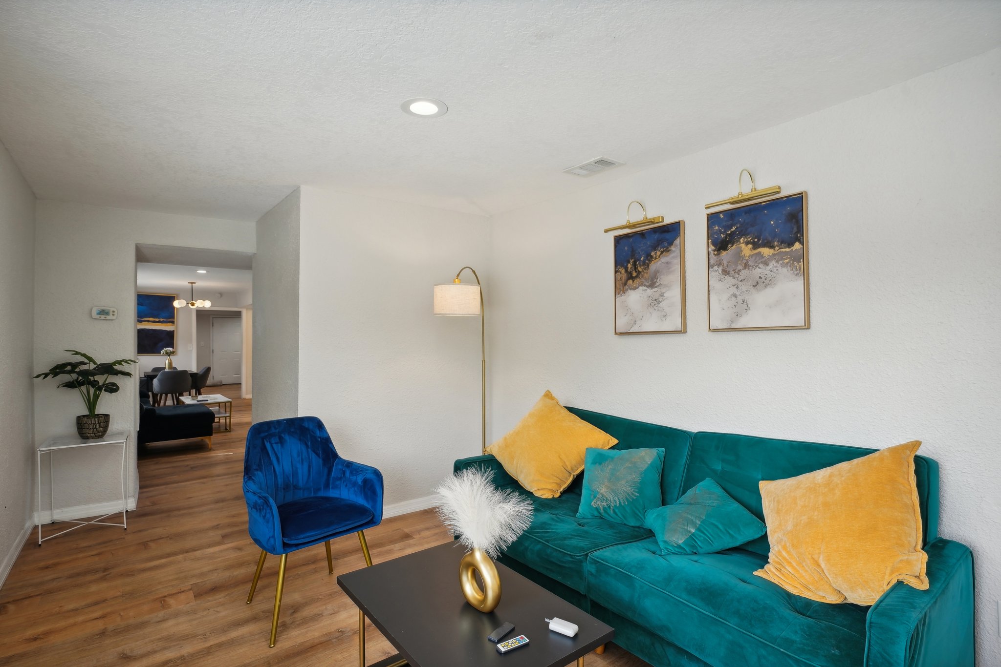 E 28th Ave-009.jpg
