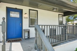 E 28th Ave-004.jpg