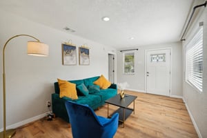 E 28th Ave-007.jpg