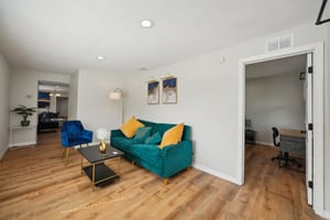 E 28th Ave-008.jpg