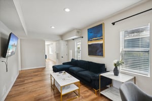 E 28th Ave-015.jpg