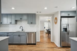E 28th Ave-026.jpg