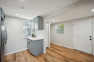E 28th Ave-029.jpg