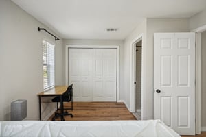 E 28th Ave-037.jpg