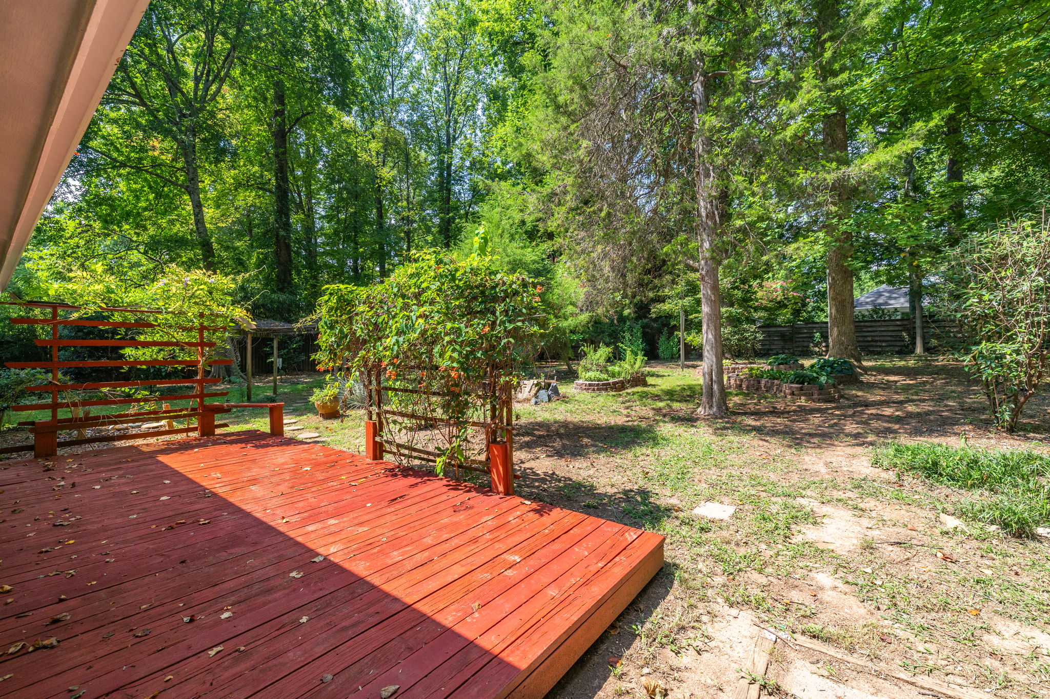909 Forest Hill Dr-29