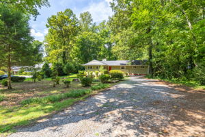 909 Forest Hill Dr-5