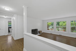 909 Forest Hill Dr-6
