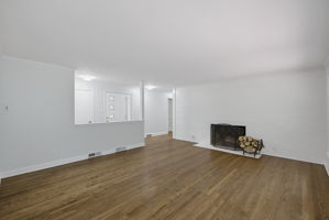909 Forest Hill Dr-9