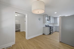 909 Forest Hill Dr-11