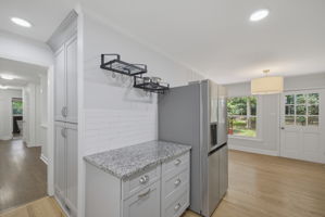 909 Forest Hill Dr-14