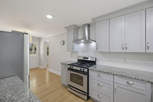 909 Forest Hill Dr-15